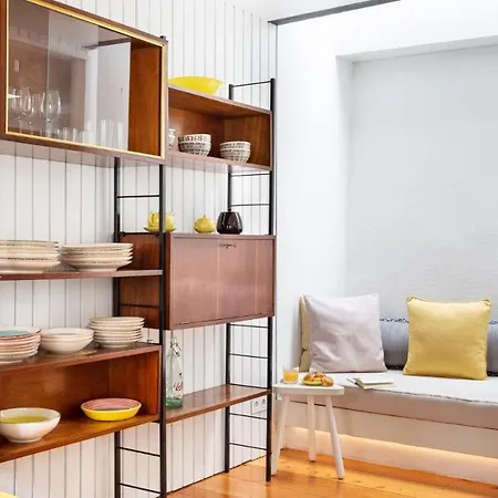 Apartment Plum Guide - Blissful Unity